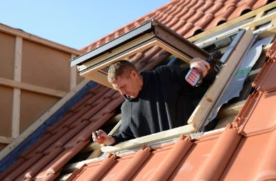 Pose de fenêtres de toit Velux à Brains-sur-les-Marches